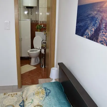 דירה Studio Apartman Helena *** טרוגיר